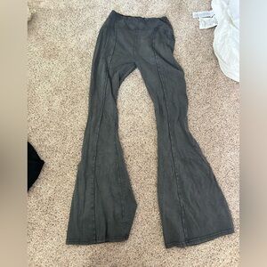 BDG urban outfitters flare pants 😎
